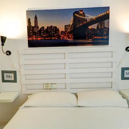 Lucy By Hello Homes Apartmán