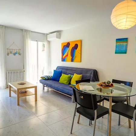 Lucy By Hello Homes *