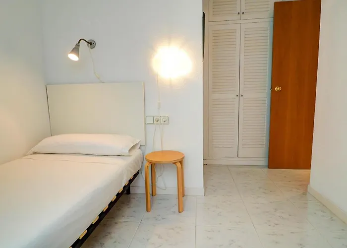 Lucy By Hello Homes *